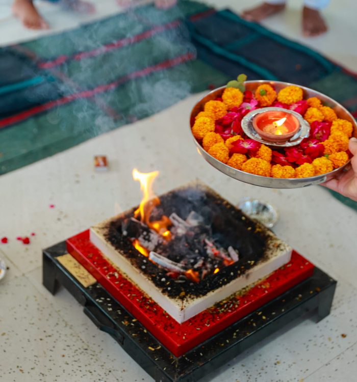 🔥 Cérémonie du feu avec la déesse Durga